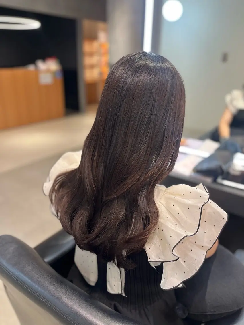 ロング カット ヘアカラー 顔周りレイヤー 髪質改善 / AYUのヘアスタイル