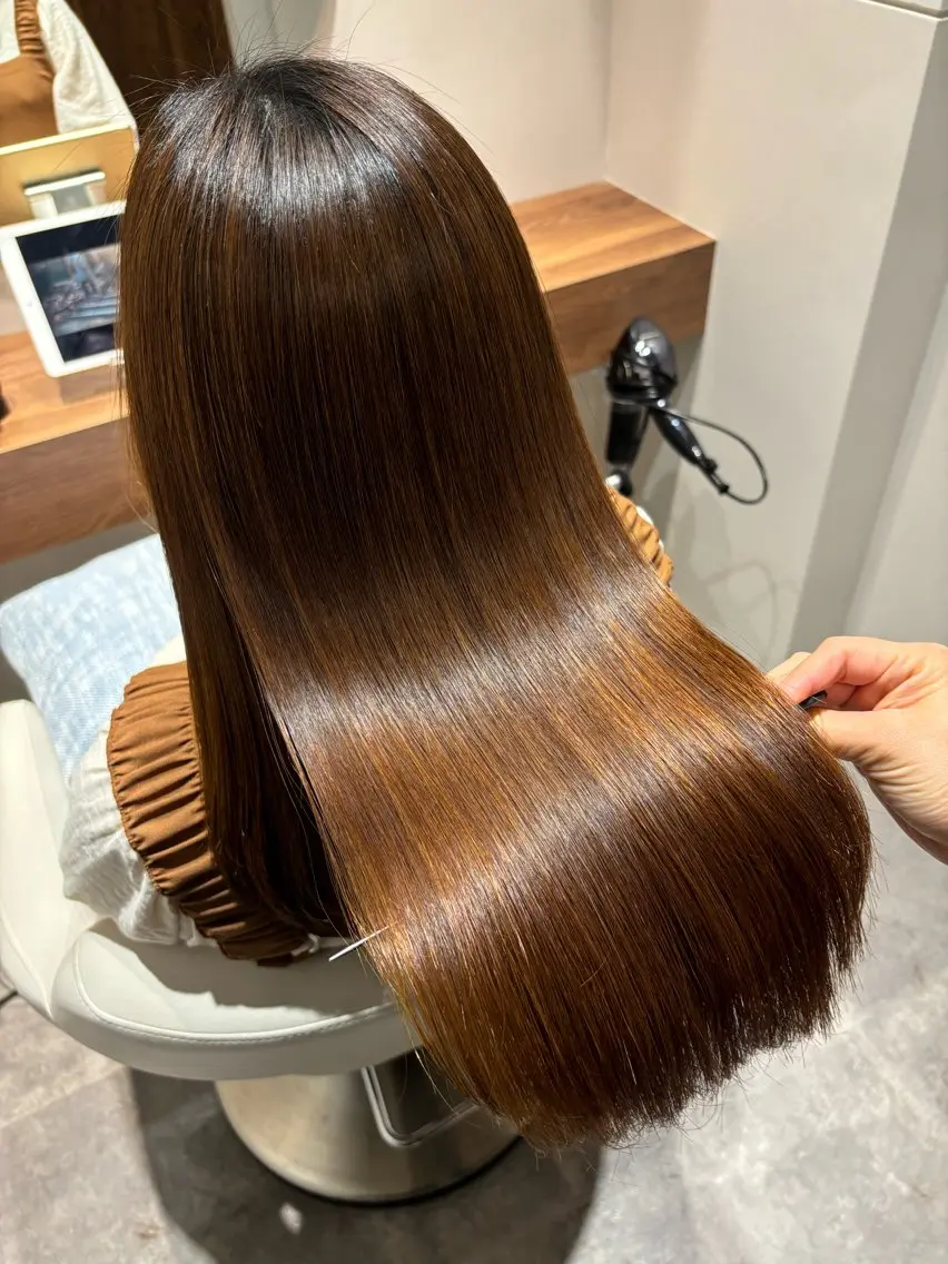 ロング カット 縮毛矯正 トリートメント 美髪ヘア 🤍erikaのヘアスタイル