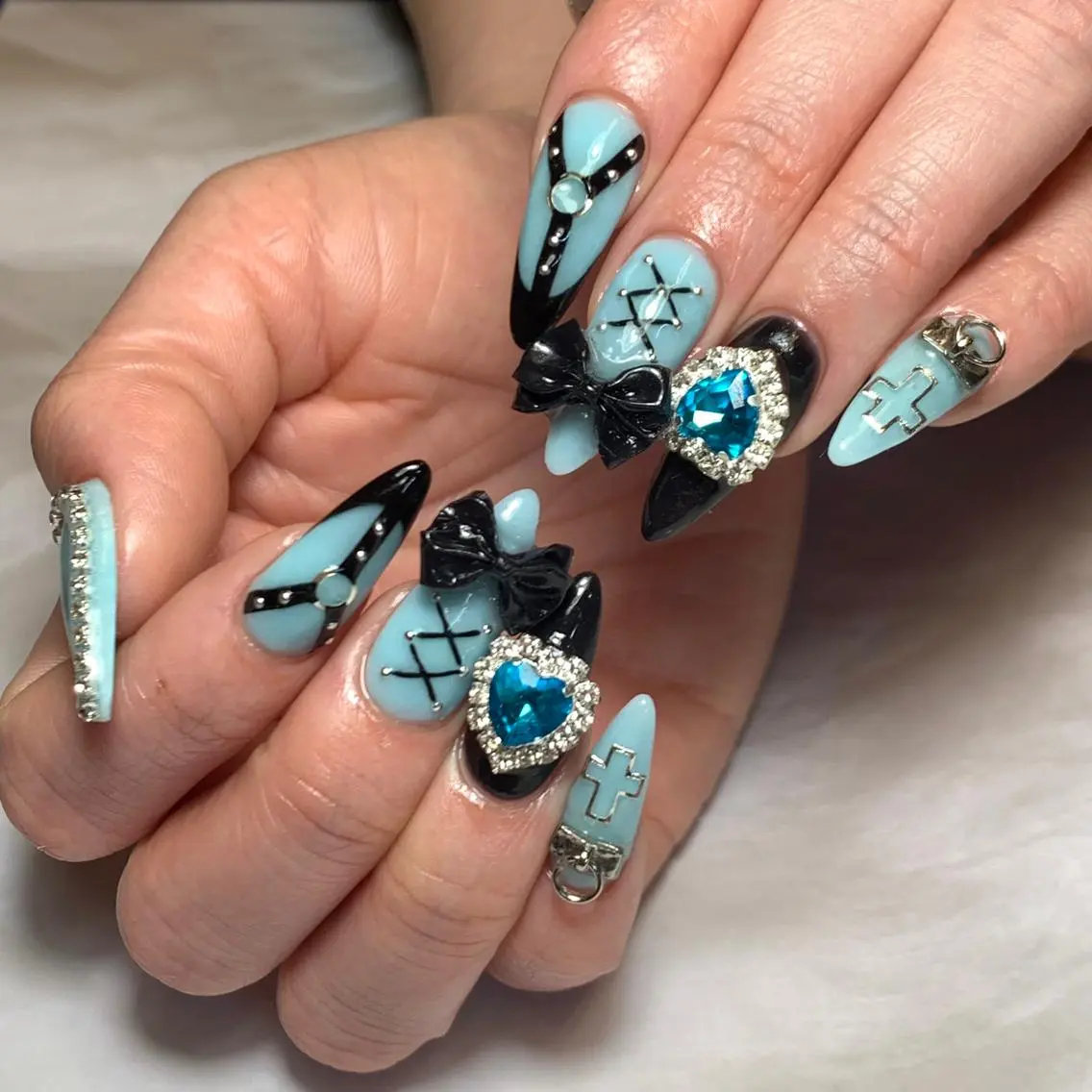 ネイル ハンドネイル Nail salon Serpienteのネイルデザイン