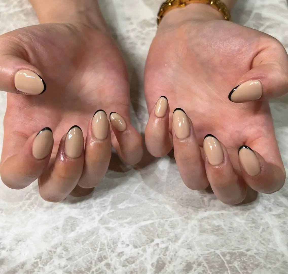 ネイル フレンチネイル 小川 奈々花のネイルデザイン