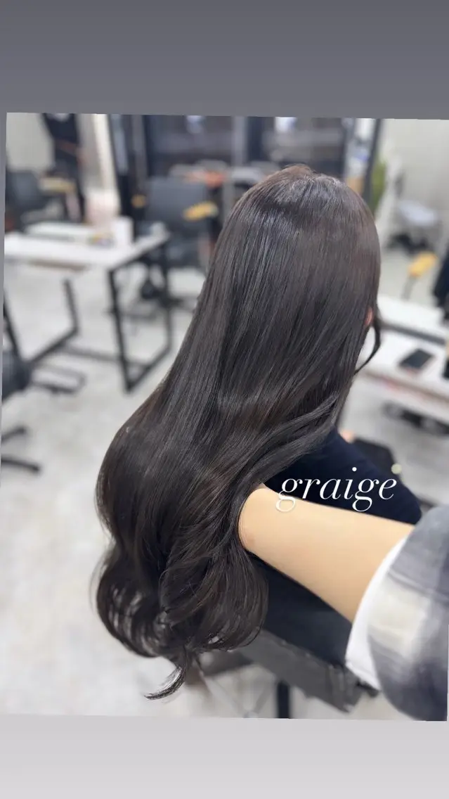 ロング カラー アッシュ アッシュブラウン ベージュカラー 黒髪 ブリーチ ヘアカラー トリートメント 赤み無し柔らかカラー 【梅田】madokaのヘアスタイル