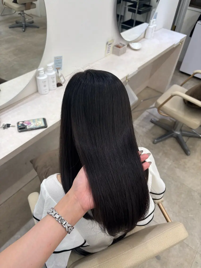 ロング カラー Core茶屋町 HINATA🫧のヘアスタイル