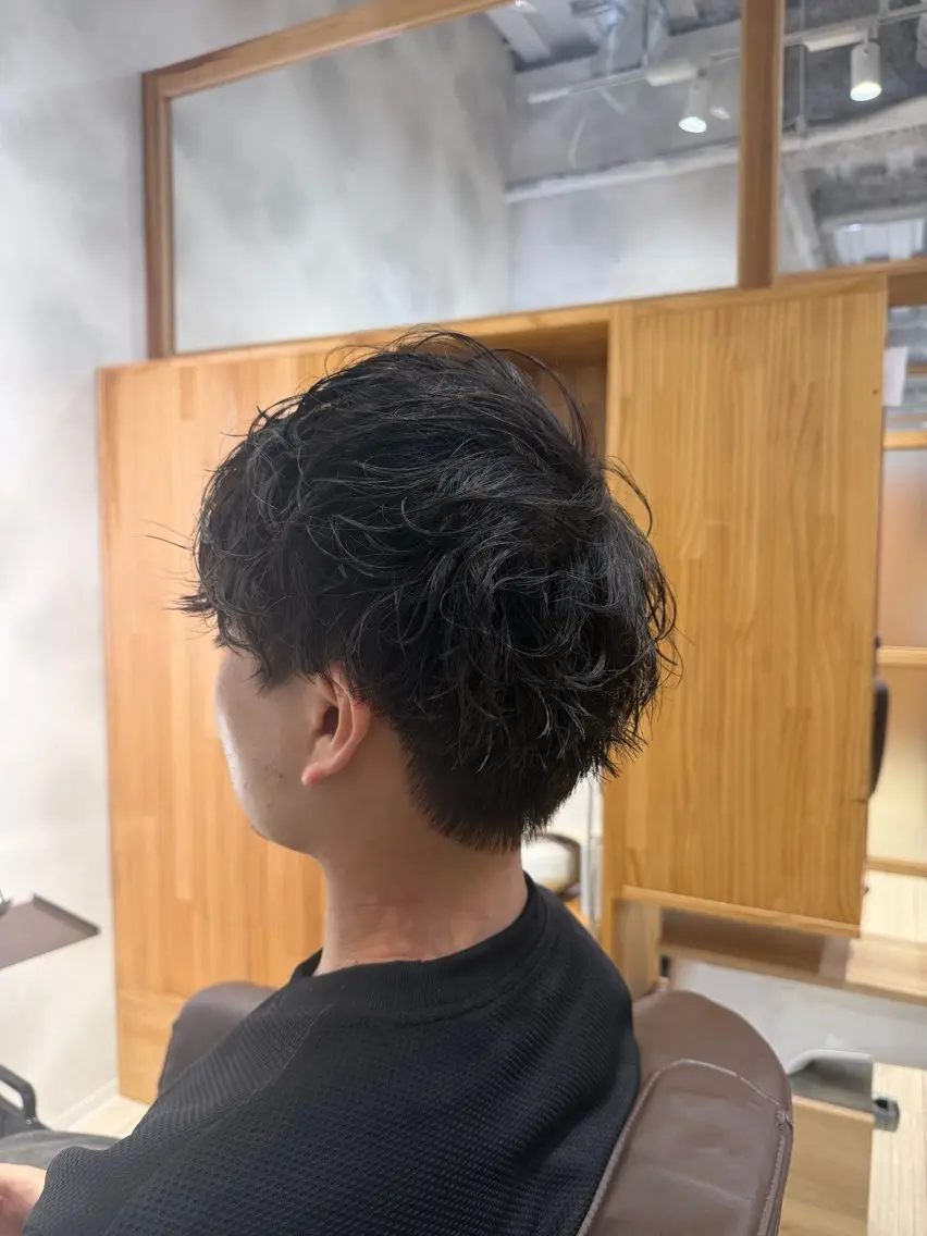 メンズ アップバング センターパート マッシュ 刈り上げ カット レディースカット モデル募集　山田省吾のヘアスタイル