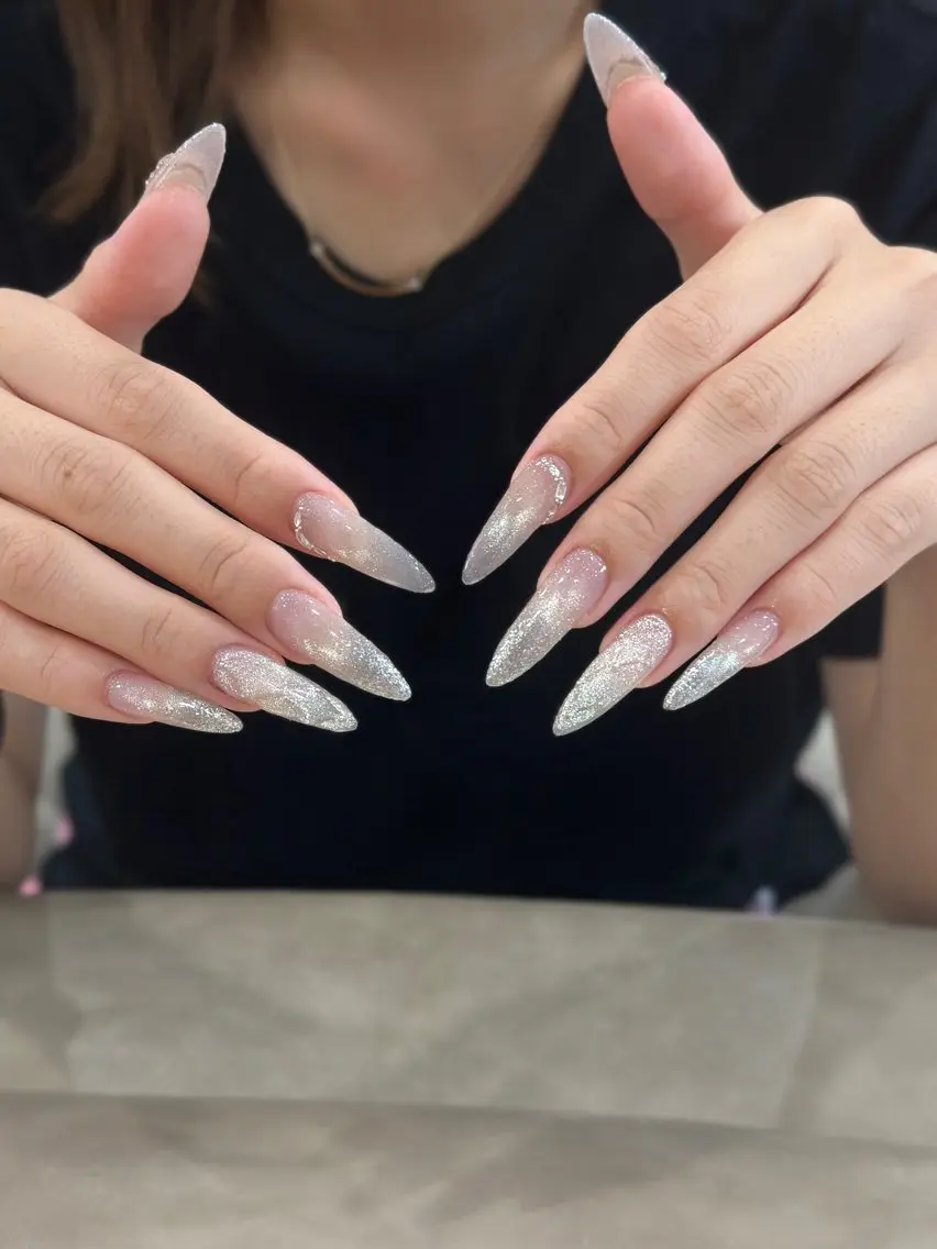 ネイル ジェルネイル 韓国ネイル 持ち込み シンプルネイル ワンホンネイル ハンドネイル 🎀Aura. Yurachanのネイルデザイン