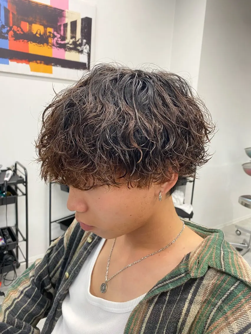 ショート パーマ メンズ メンズパーマ スパイキーショート 波巻きパーマ ショートヘア スパイラルパーマ 波巻きスパイラル🌀 新潟/万代/山下優のヘアスタイル