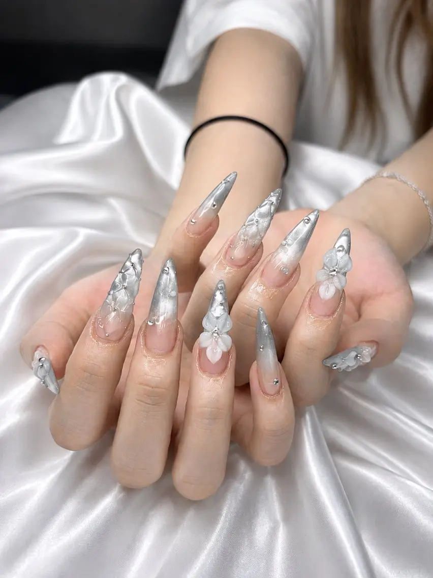 ネイル HAPPI NAIL . LEEのネイルデザイン