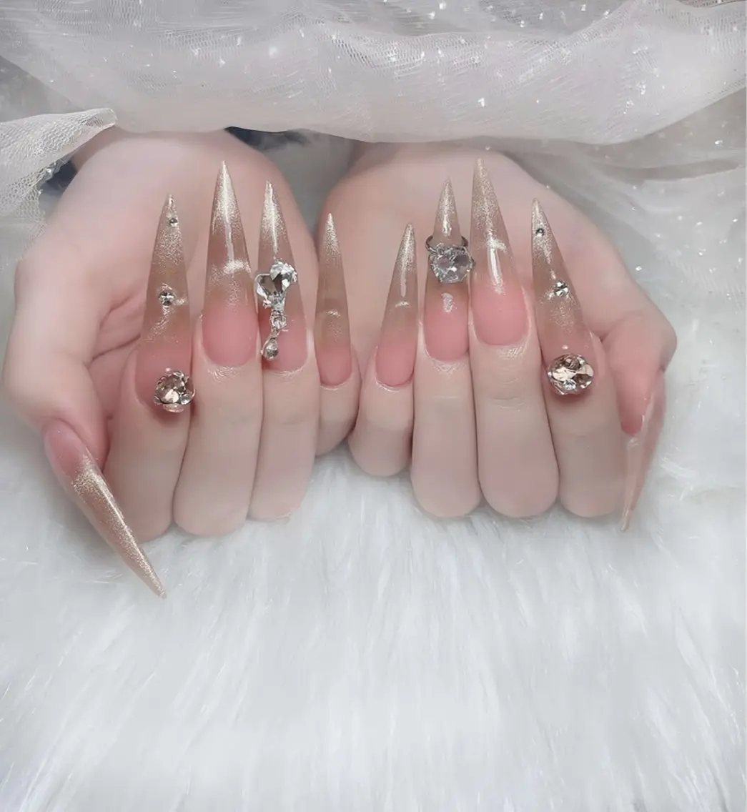 ネイル オーロラネイル チークネイル 桜ネイル クリアネイル ドット ハンドネイル Rin Nail Shinokuboのネイルデザイン