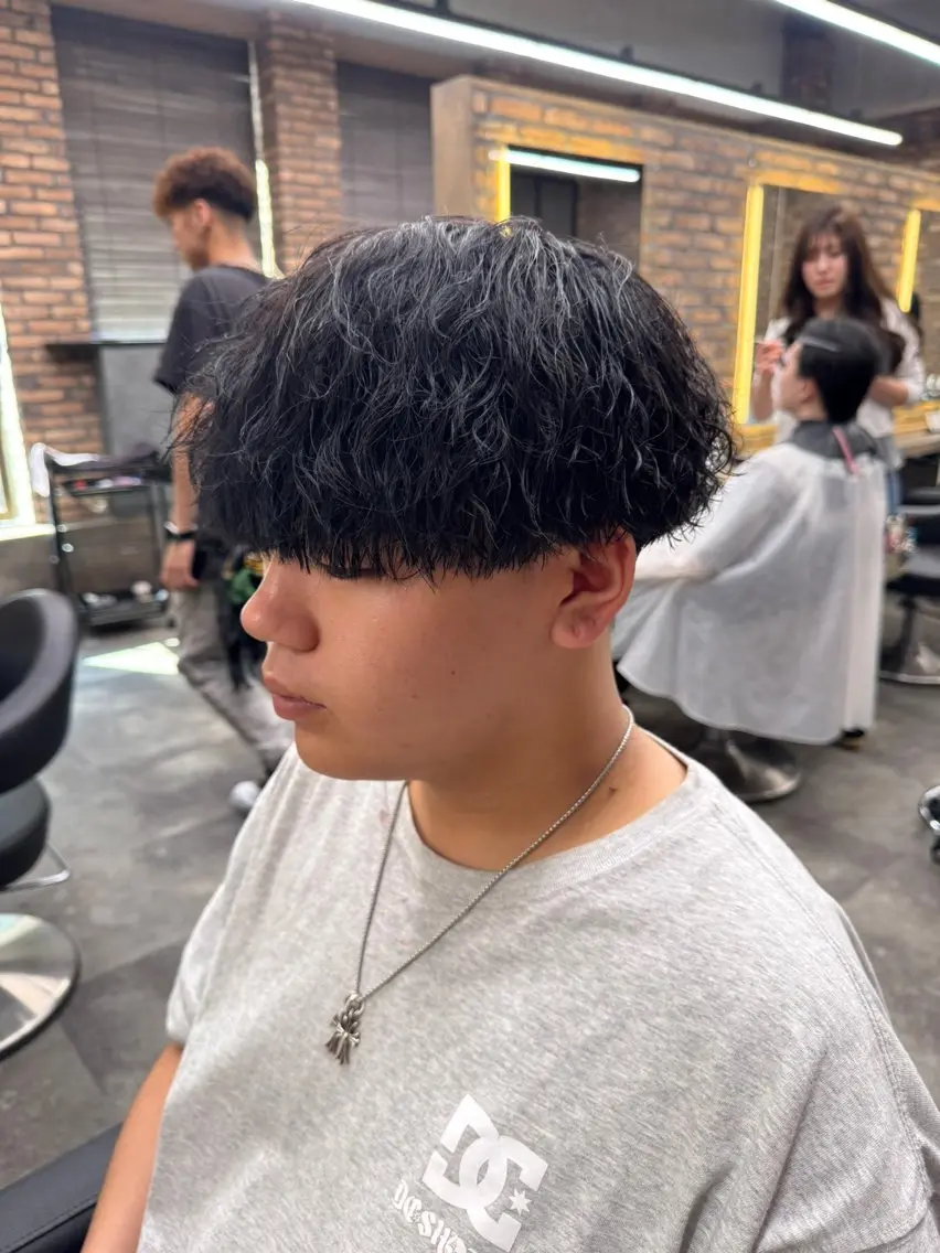 パーマ メンズ カット パーマ ツイスパ/シャドウ MANARUのヘアスタイル