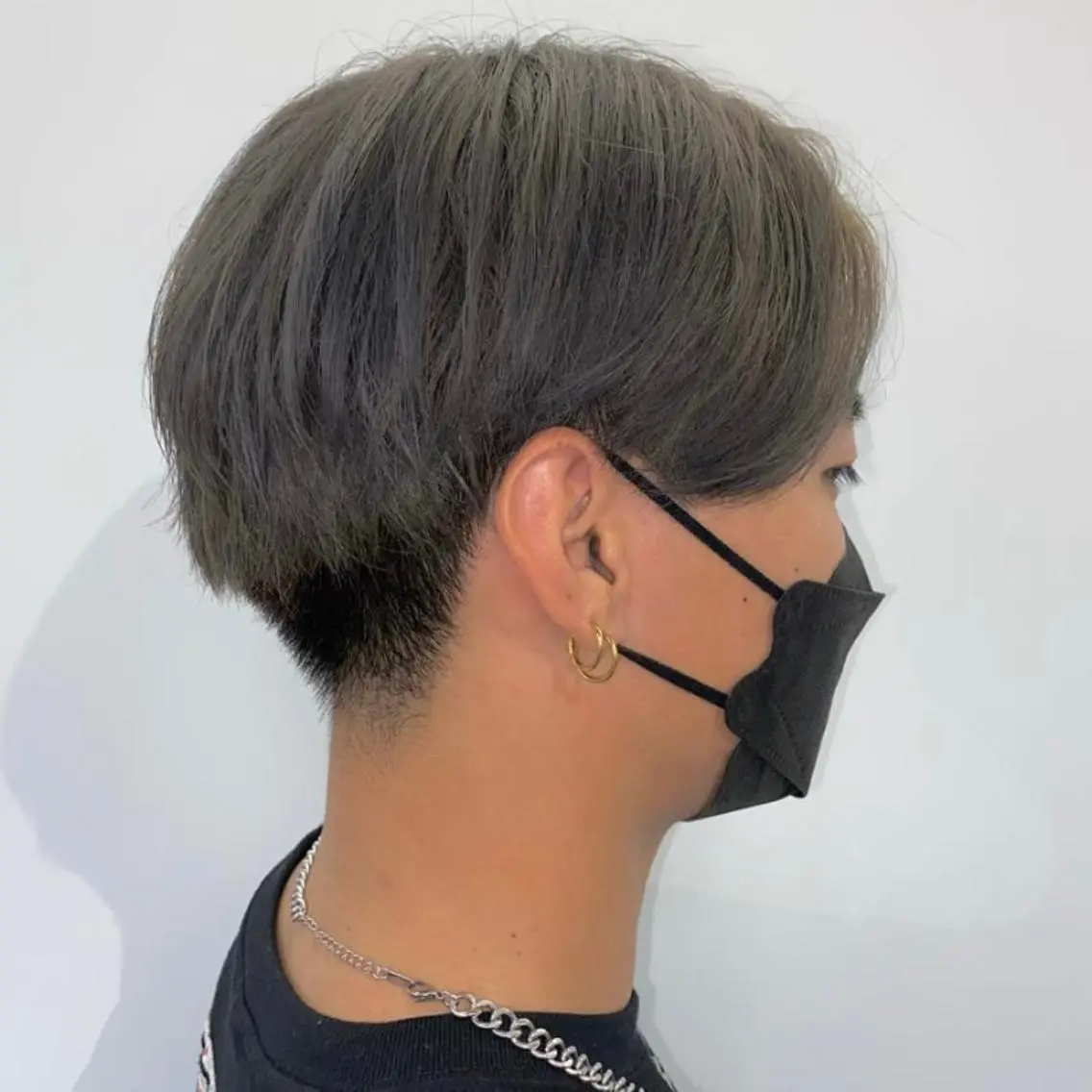カラー アッシュ アッシュグレー ブリーチ 🫧カラー＆エクステ 専門🤍松下🫧のヘアスタイル