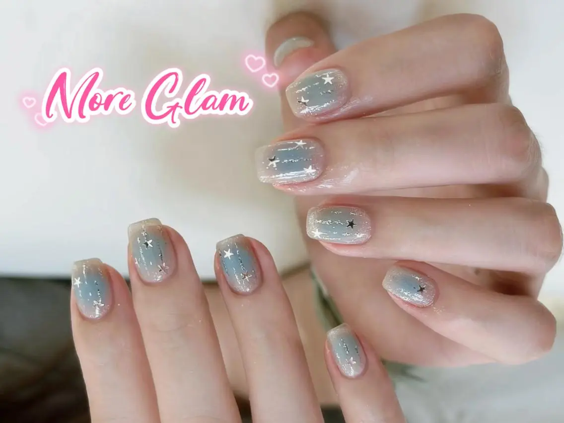 ネイル 長さ出し フットネイル フレンチネイル ジェルネイル ガラスフレンチ MoreGlam ネイルのネイルデザイン