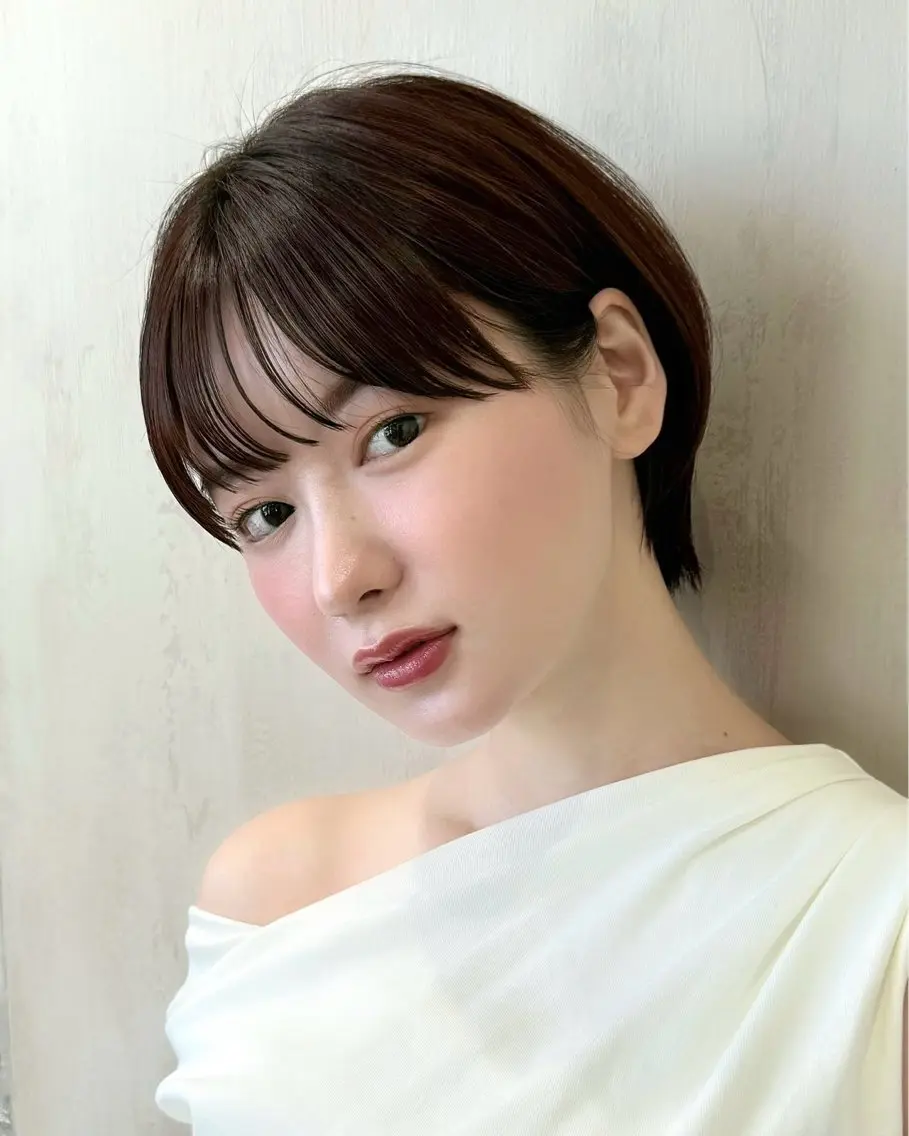 ショート カラー カット ヘアカラー 縮毛矯正 トリートメント 💍新宿ショート 💍岩田莉奈のヘアスタイル