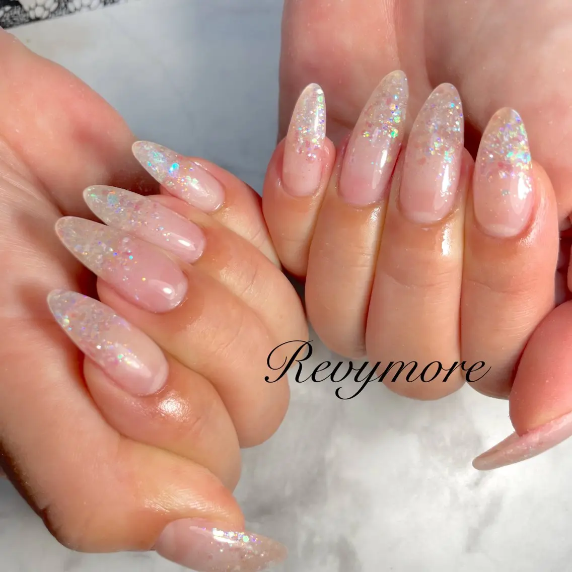 ネイル オーロラネイル クリアネイル ジェルネイル ニュアンスネイル オフィスネイル nail salon Revymoreのネイルデザイン