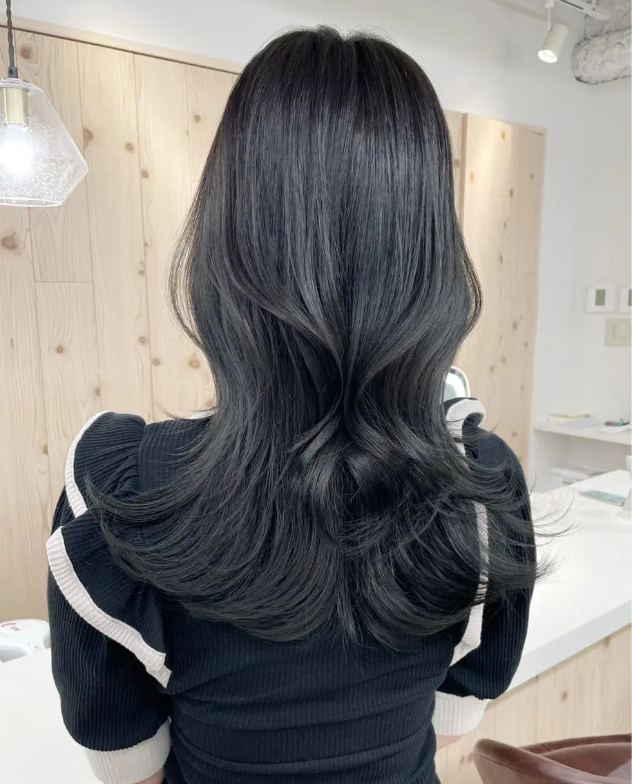 ロング カラー カット ヘアカラー トリートメント ヘアセット 新宿/韓国ヘア/ 髪質改善ストレートのヘアスタイル