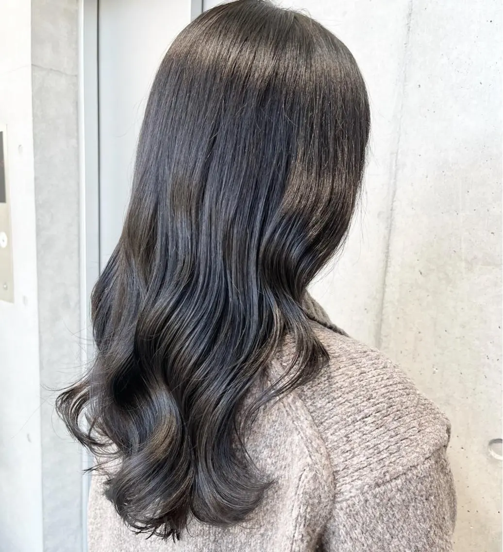 ミディアム カラー パーマ ヘアアレンジ カット ヘアカラー トリートメント 透明感/オリーブ/ グレージュ/YUKAのヘアスタイル