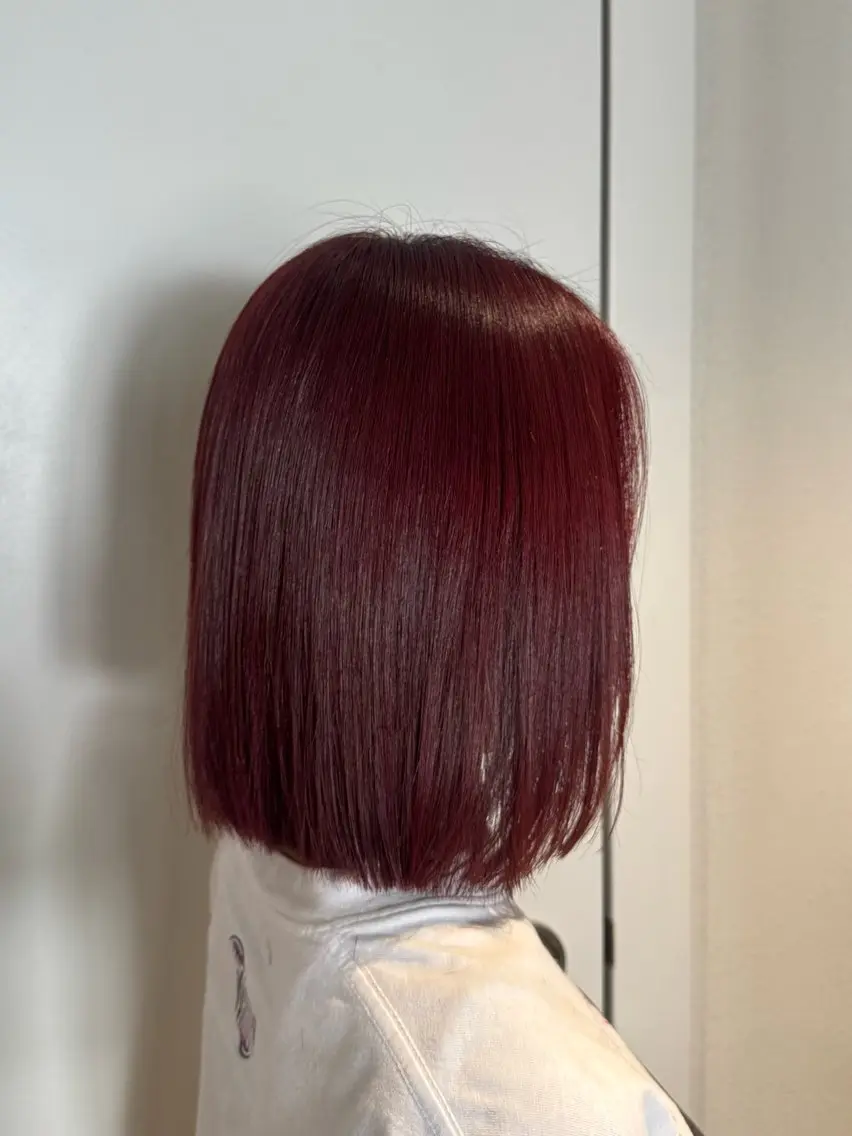 ミディアム カット ヘアカラー トリートメント 艶カラー×レイヤー 🪽maiのヘアスタイル