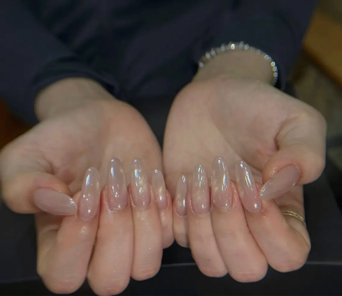 ネイル チークネイル フレンチネイル グラデーション キラキラネイル 韓国ネイル ハンドネイル Minette nailHuongのネイルデザイン