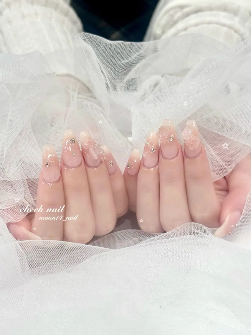 ネイル チークネイル ジェルネイル パラジェル ピンク ワンホンネイル ハンドネイル natsuki 💫のネイルデザイン