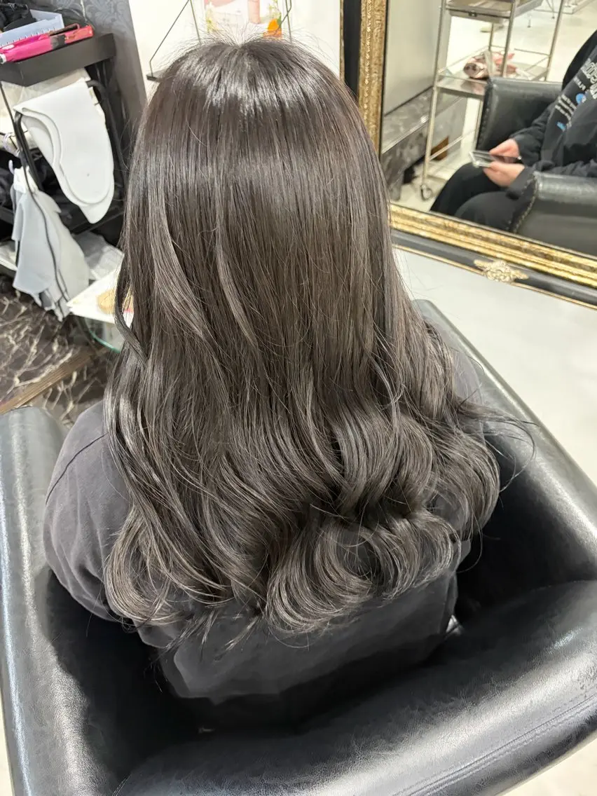 ロング ヘアカラー 田中 沙織のヘアスタイル