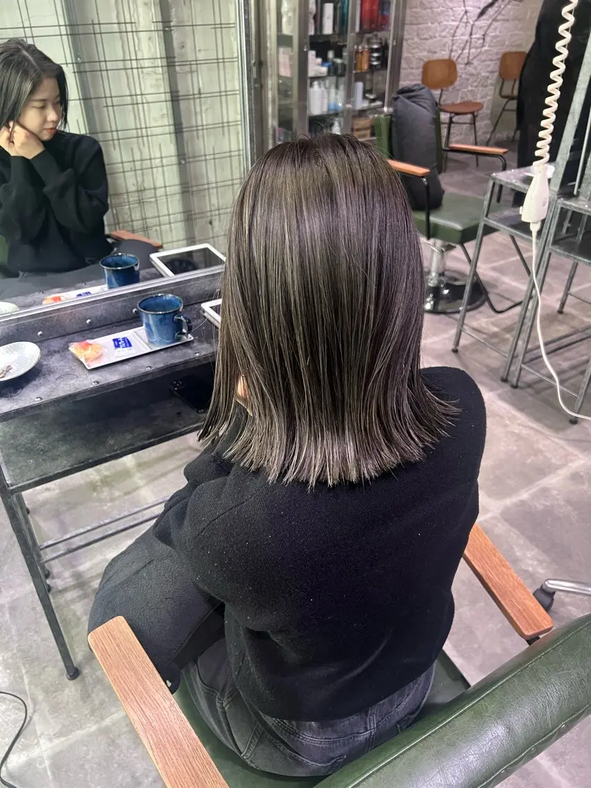 カラー ヘアカラー AYANE 韓国ヘア /レイヤーカットのヘアスタイル