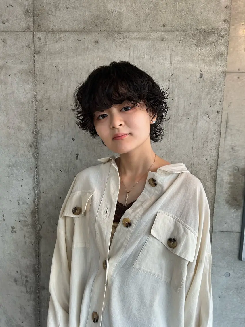 ショート パーマ カット パーマ トリートメント 🎨デザイン🥇 美髪・艶髪 日暮千敬のヘアスタイル