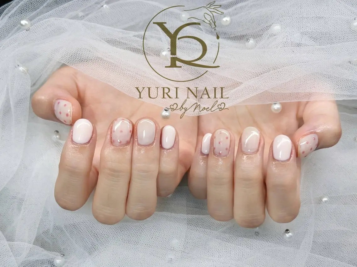 ネイル チークネイル フットネイル グラデーション 韓国ネイル 持ち込み ハンドネイル フットネイル ハンドケア YURI Nail NARITAのネイルデザイン