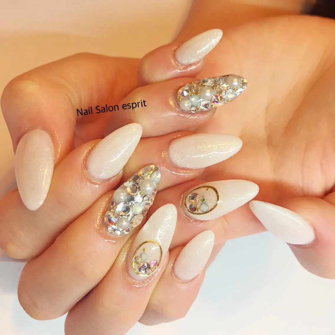 ネイル ホワイト Nail Salon espritのネイルデザイン