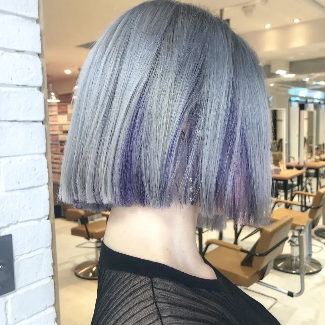 ミディアム カラー シルバー ホワイトシルバー ORIKA 美容室のヘアスタイル