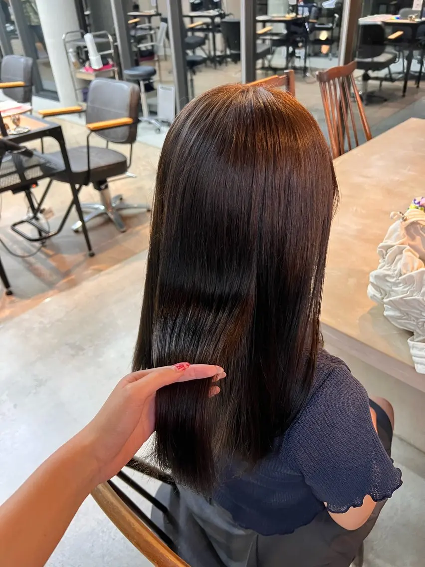 セミロング ヘアカラー トリートメント オオバヤシ マホのヘアスタイル