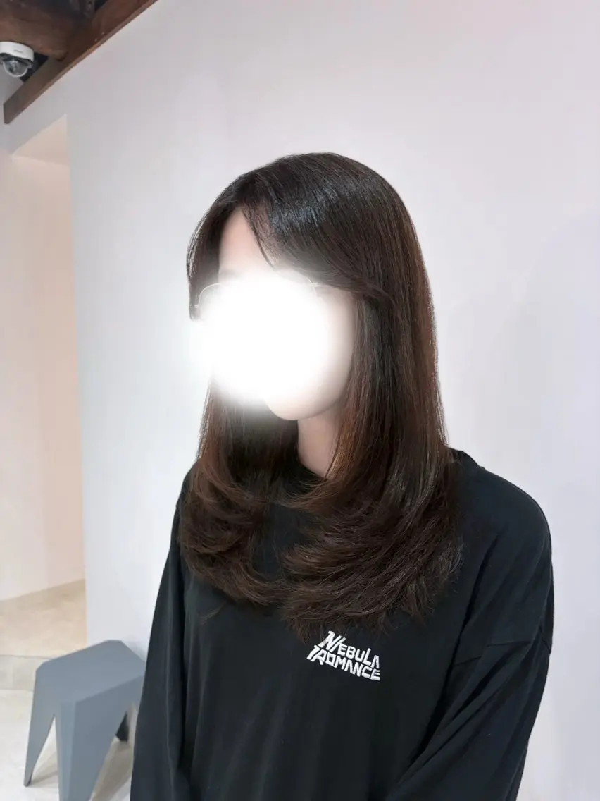 ロング アッシュ アッシュブラウン 顔まわりレイヤー レイヤーカット カット ヘアカラー トリートメント NAOTO 吉祥寺髪質改善特化のヘアスタイル