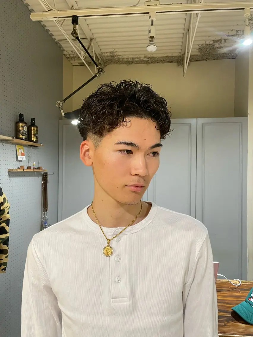 ショート パーマ メンズ カット パーマ 🤩噂のMr.髪ポジ ティブ®️yu🤩のヘアスタイル