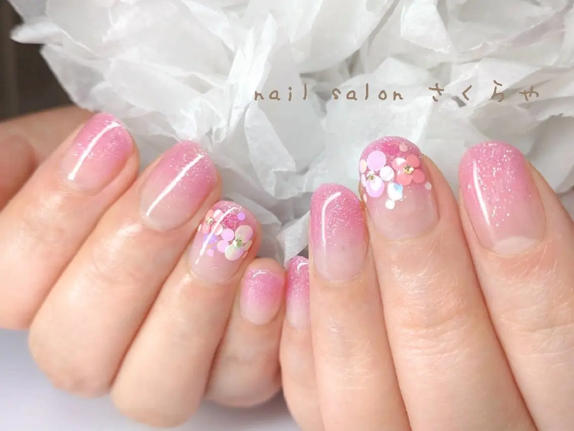 ハンドネイル さくらや❤ パラジェル使用のネイルデザイン