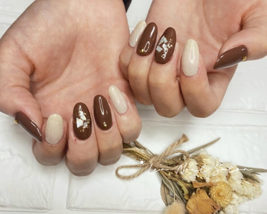 ショート カラー ネイル Le’a NailSalonのネイルデザイン