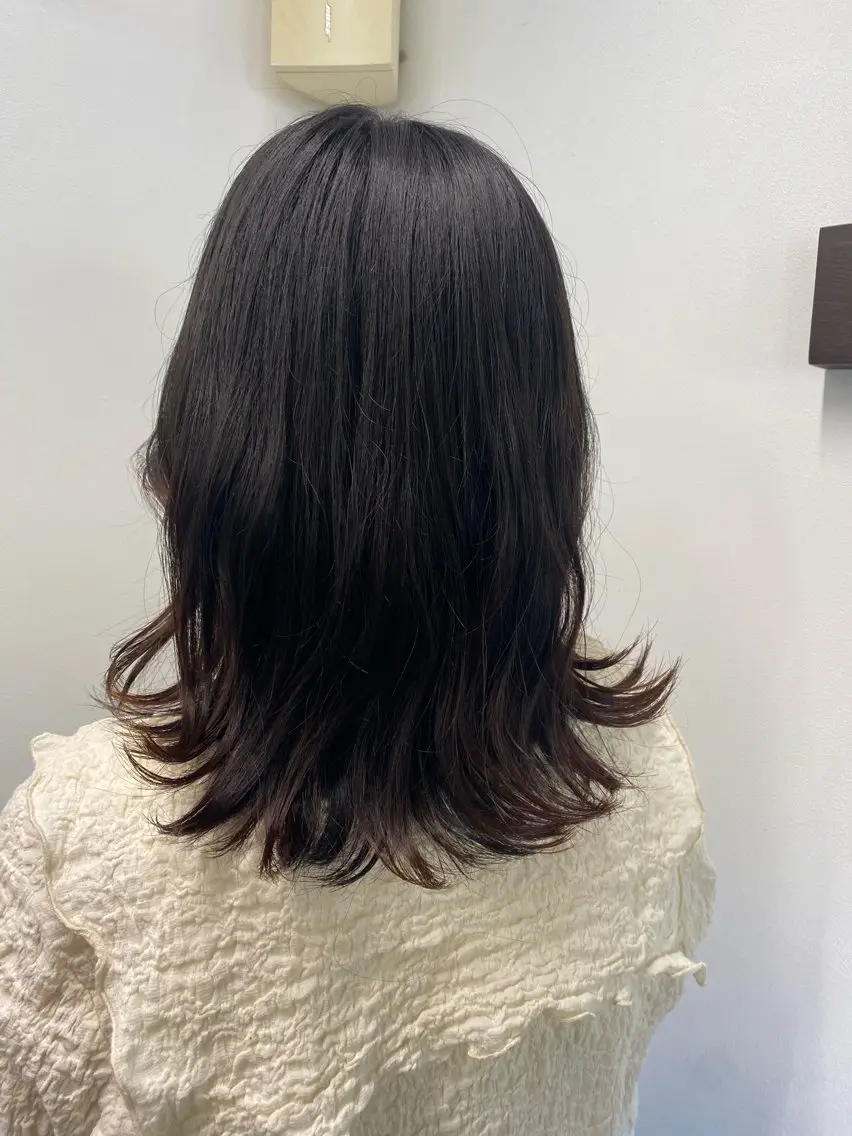 ミディアム 中山 明子のヘアスタイル