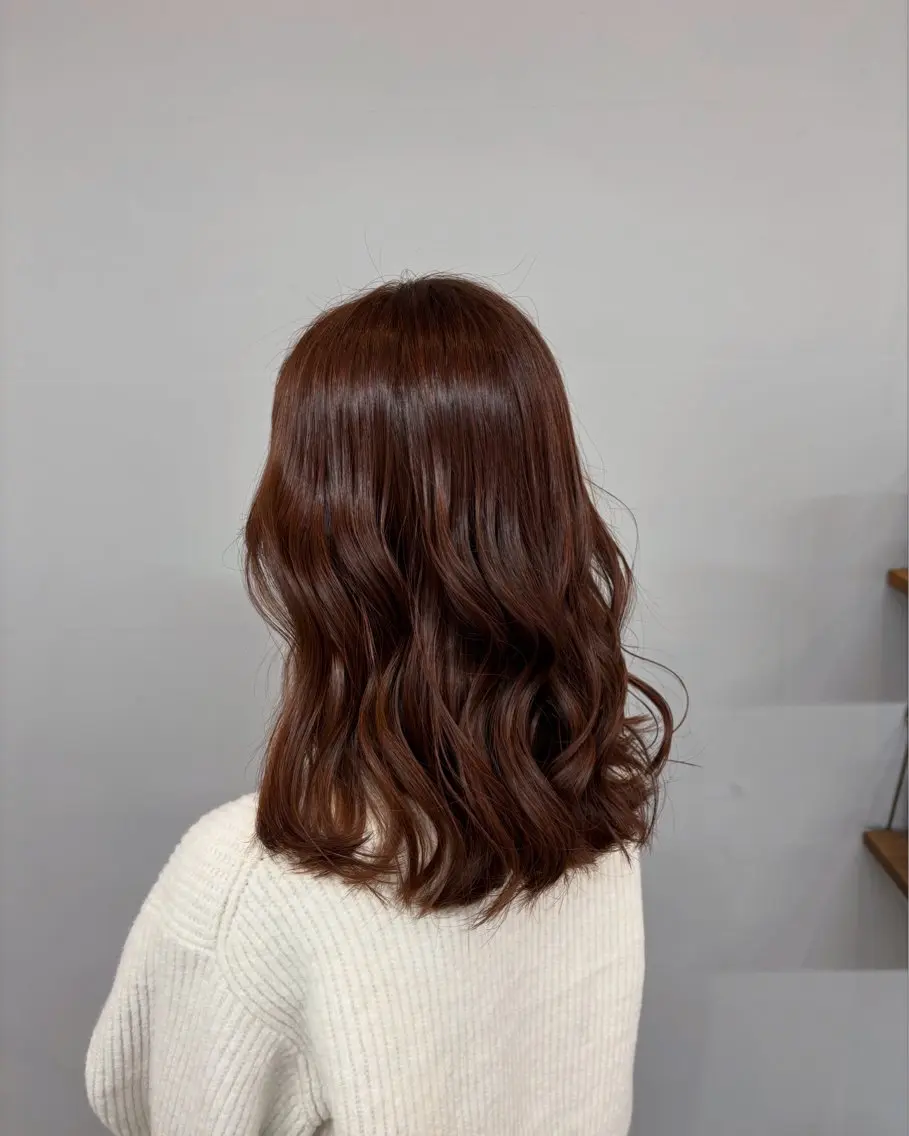 ミディアム カラー カット ヘアカラー 坂 美来乃のヘアスタイル