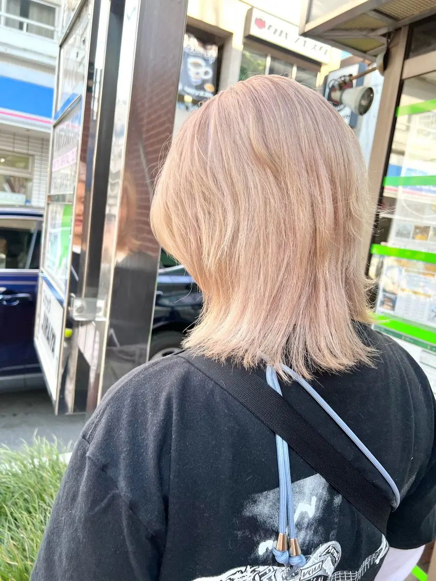 ミディアム 🪼個性、雰囲気🪼 ⛈オカダ🎧のヘアスタイル