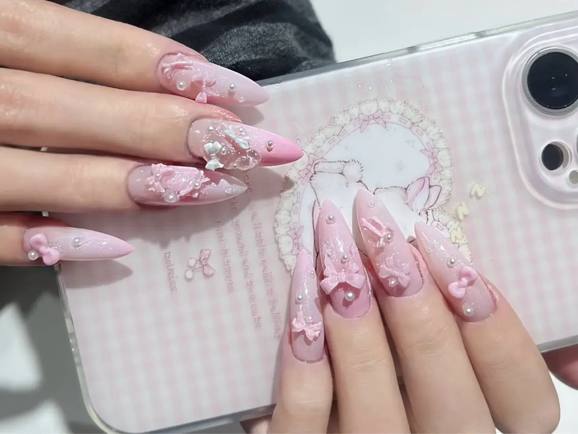 ネイル オーロラネイル 長さ出し フレンチネイル ジェルネイル ガラスフレンチ Rela・S NAILのネイルデザイン