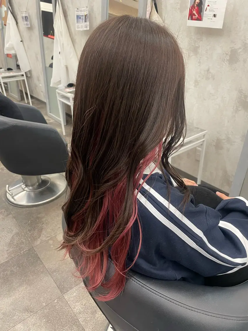 ロング カラー 藤田 麗安のヘアスタイル