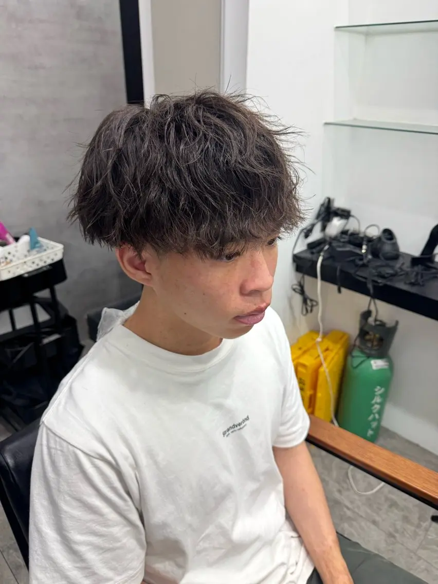 パーマ メンズ メンズパーマ スパイラルパーマ カット パーマ ウルフ、マッシュ パーマ特化のヘアスタイル