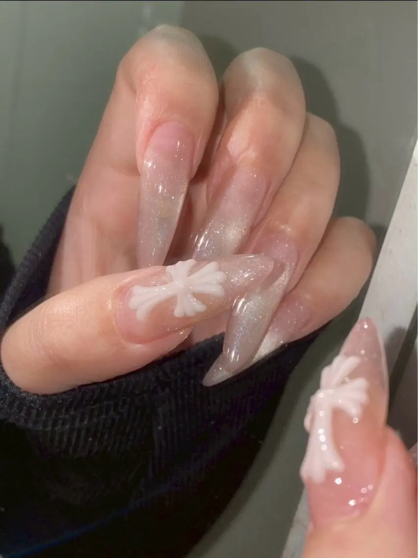 ネイル ハンドネイル ミー ミーのネイルデザイン
