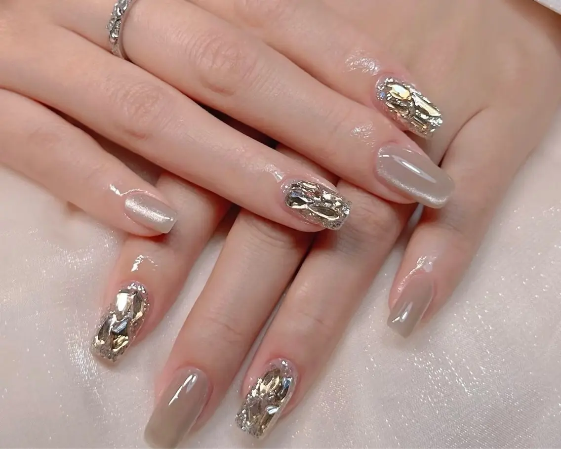 ネイル ハンドネイル A & L Nail Salonのネイルデザイン