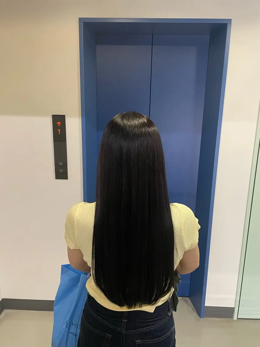 ロング カラー 黒髪 透明感カラー ナチュラルブラック ❄️透明感カラー ❄️WAOのヘアスタイル