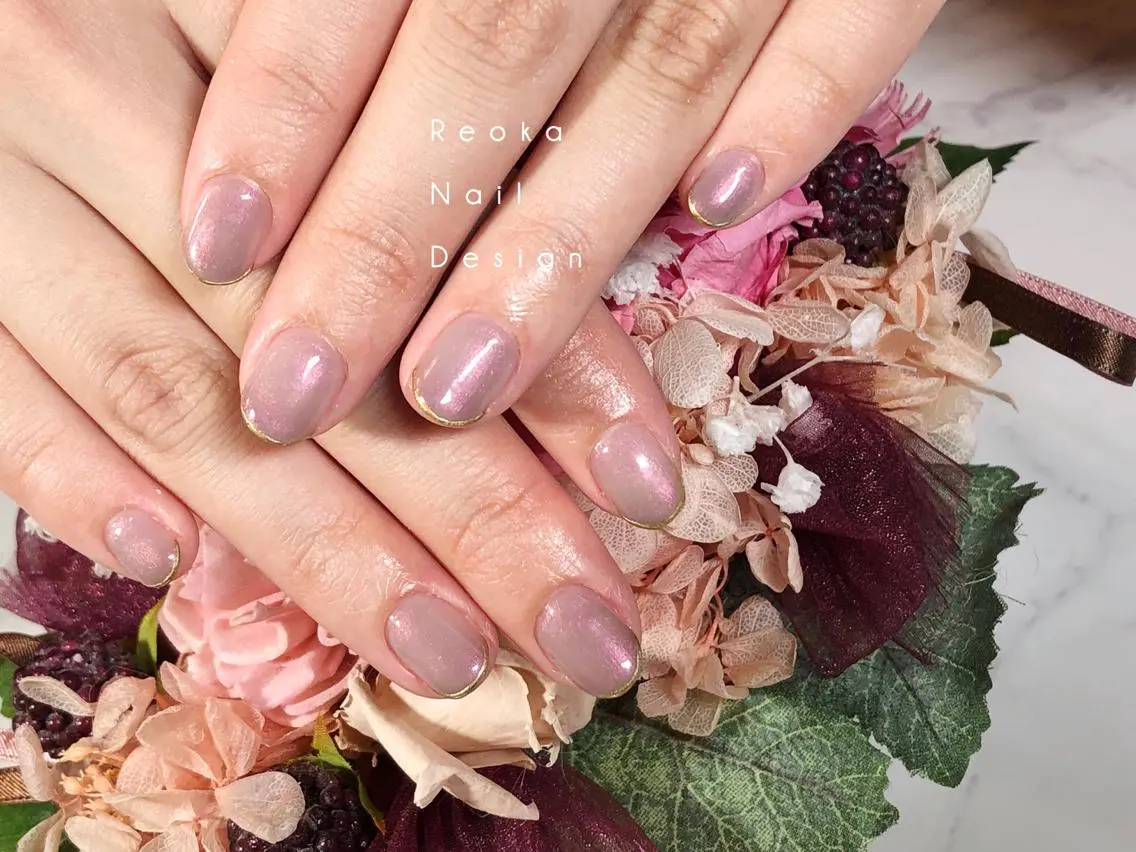 ミディアム ネイル ハンドネイル Blowe ニュアンスのネイルデザイン
