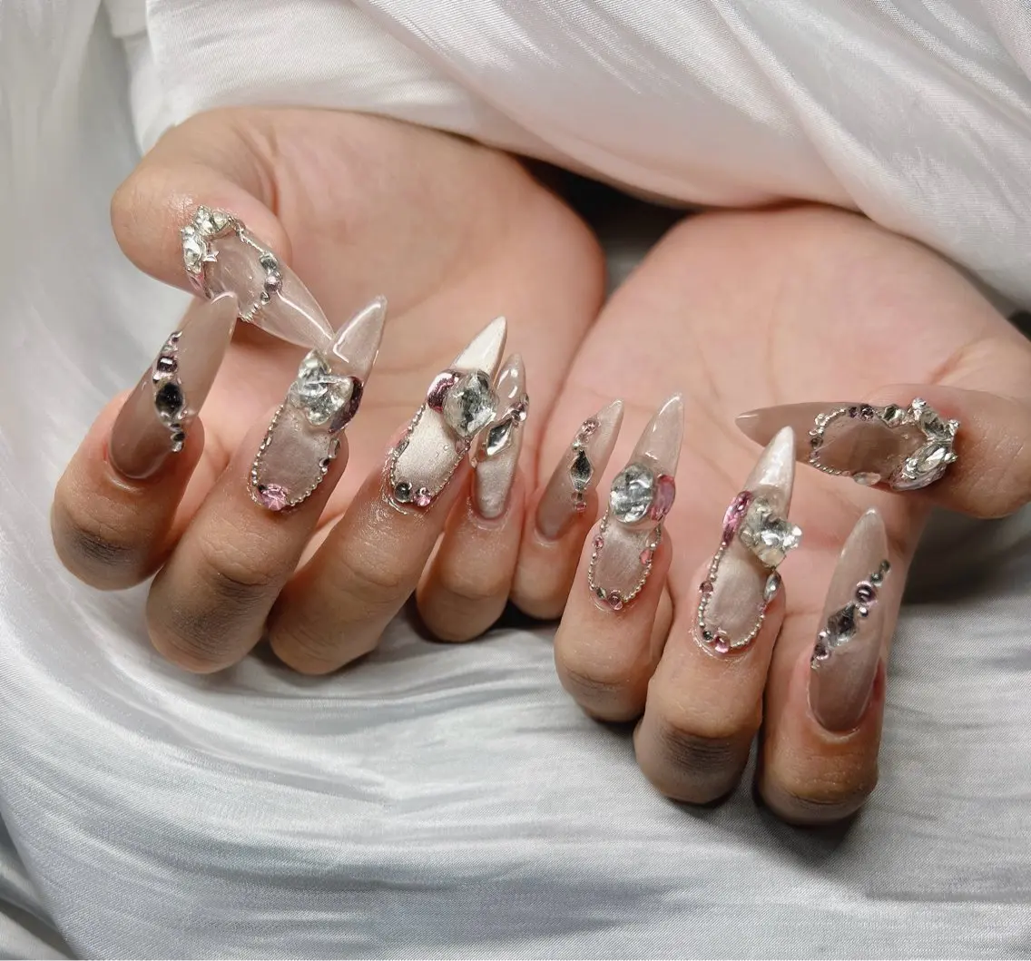 ネイル ハンドネイル Lee Nailsのネイルデザイン
