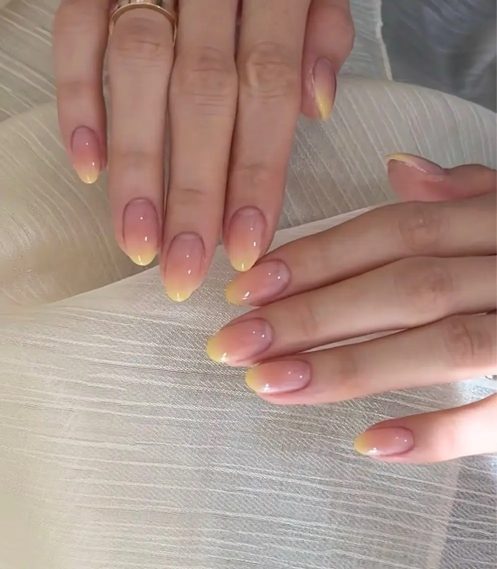ネイル 桃子 Nail高円寺のネイルデザイン