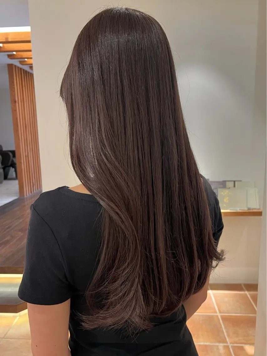 ロング カラー ヘアカラー 成岡 愛美のヘアスタイル