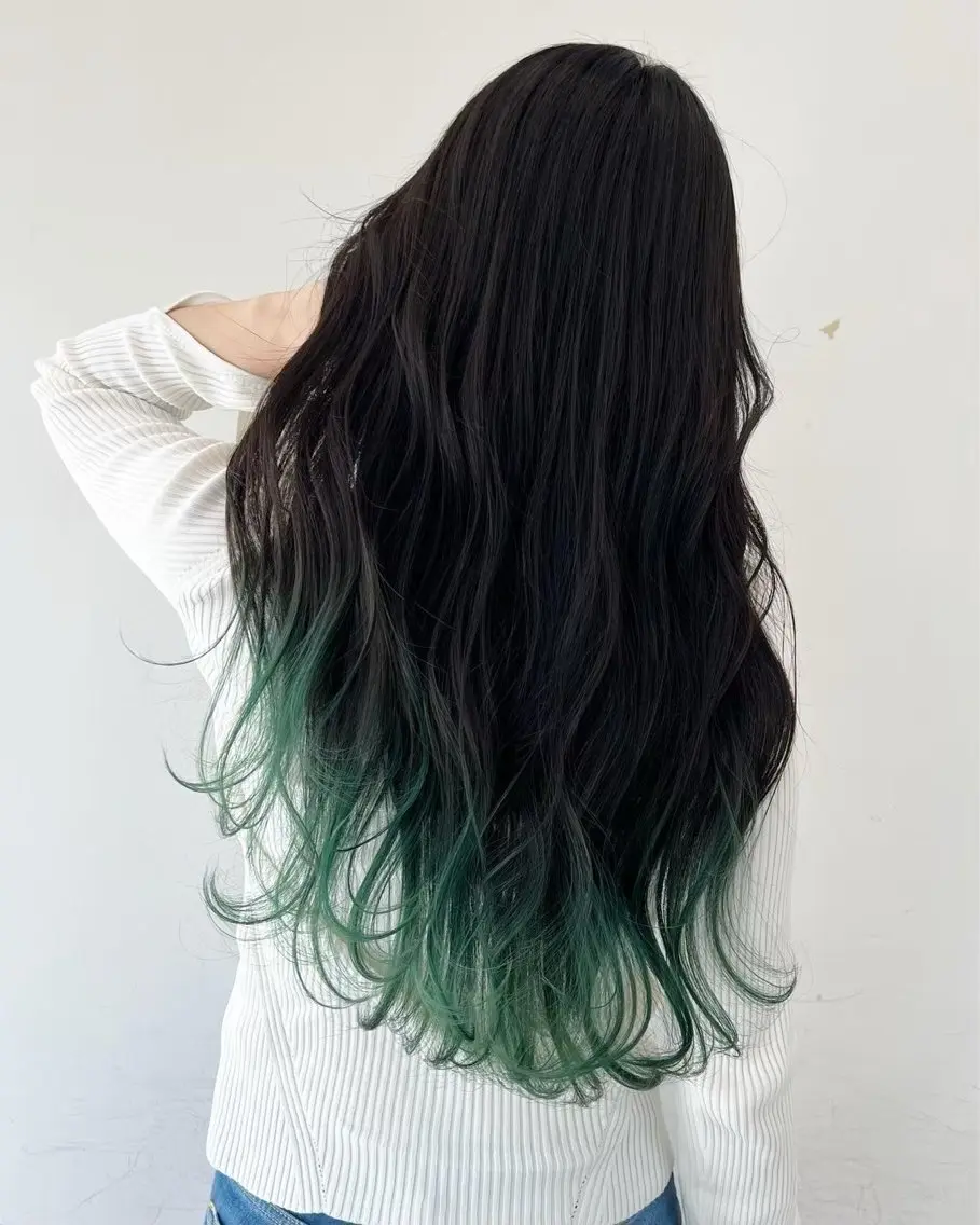 カラー ALIVE 河合優吾のヘアスタイル