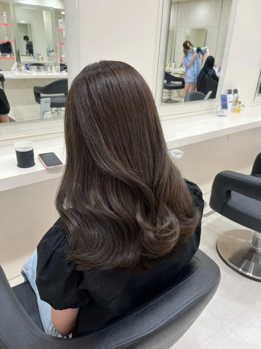 セミロング カラー 💟RINNA 艶カラー💟のヘアスタイル