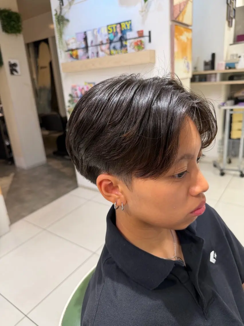 メンズ センターパート 濱田 美花のヘアスタイル