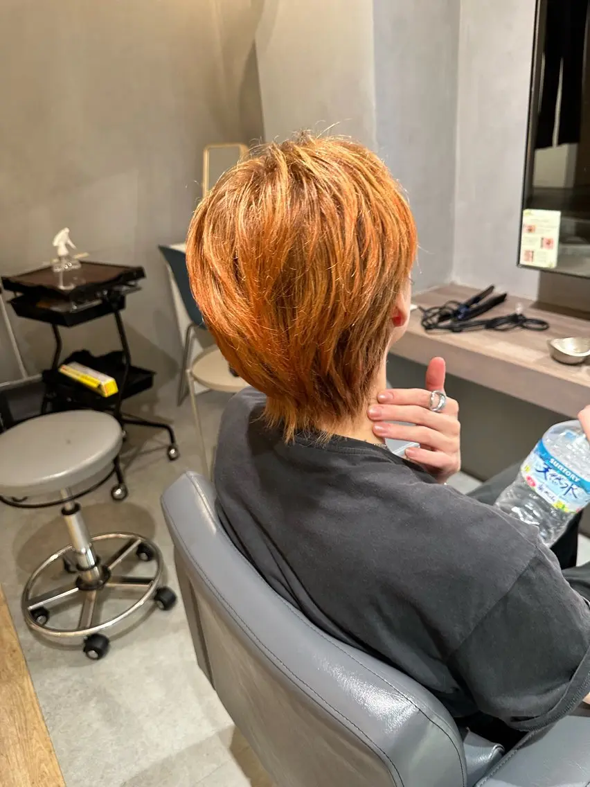 ショート メンズ ヘアカラー 美髪・シールエクステ ホソタニリョウコのヘアスタイル