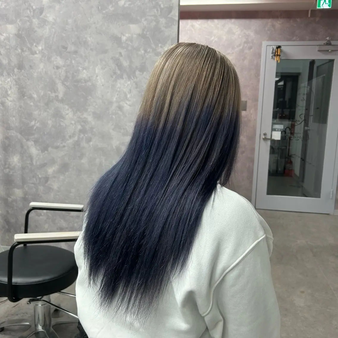 ロング カラー ヘアアレンジ MOMO艶髪 🩵モテカラーのヘアスタイル